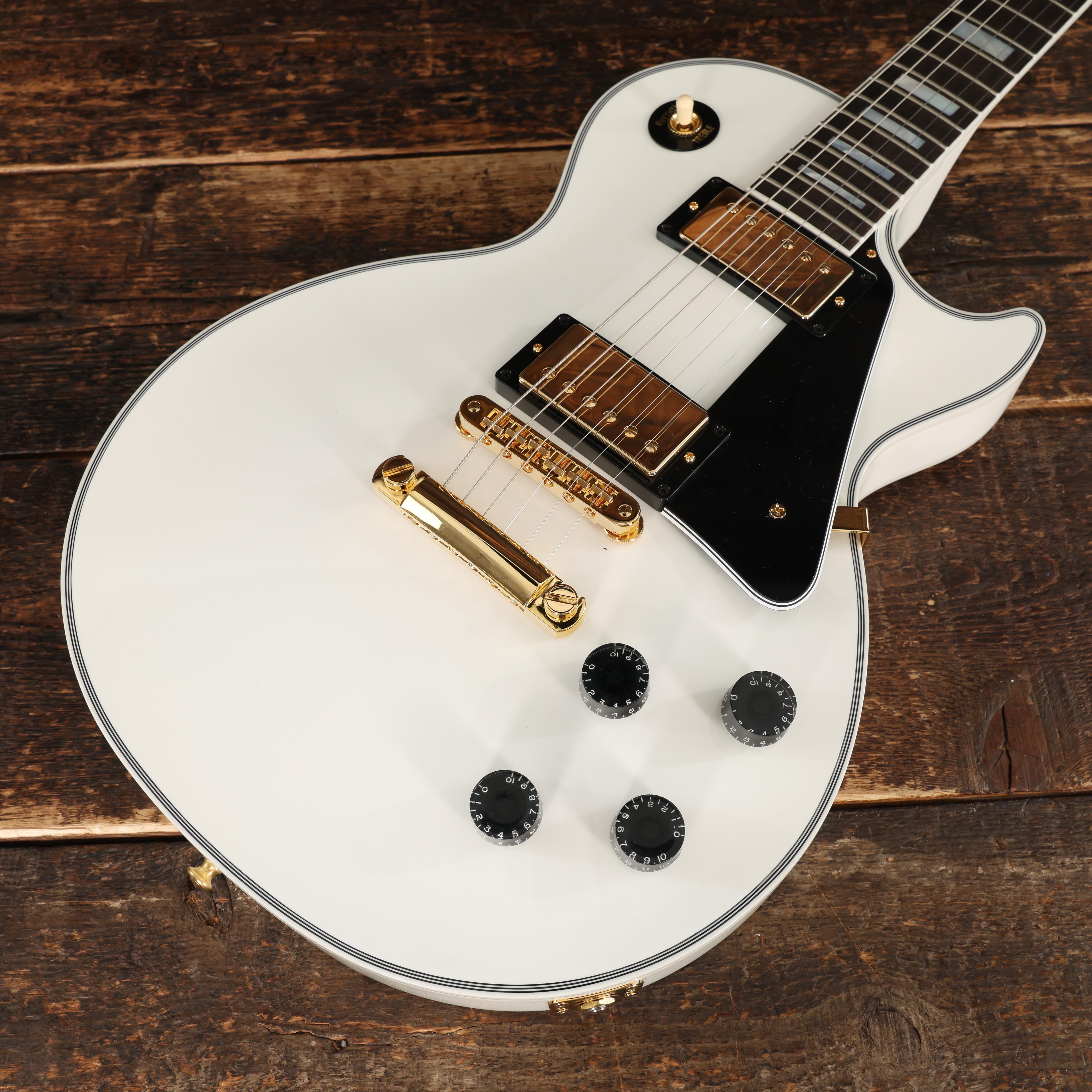 Gibson Custom Shop Les Paul Custom in Alpine White - Andertons